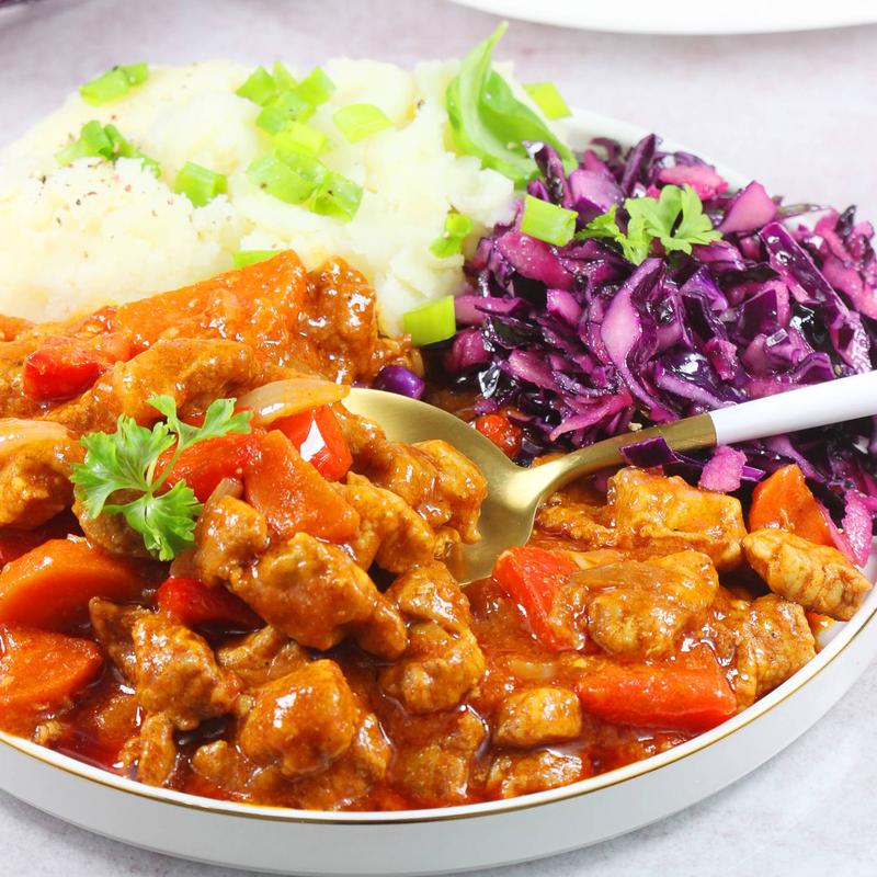 Smażenie mięsa na gulasz