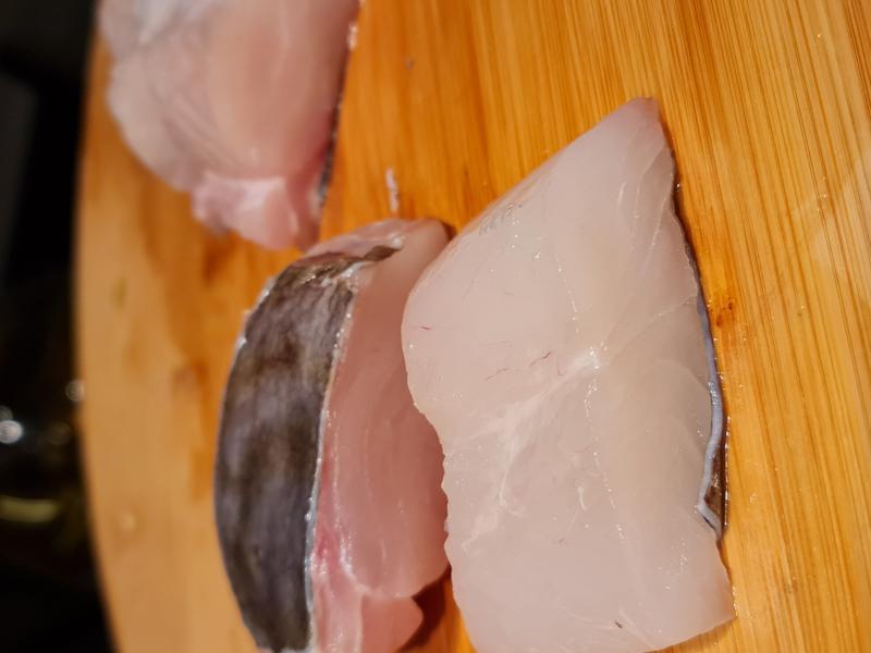 Jak przygotować halibuta do pieczenia