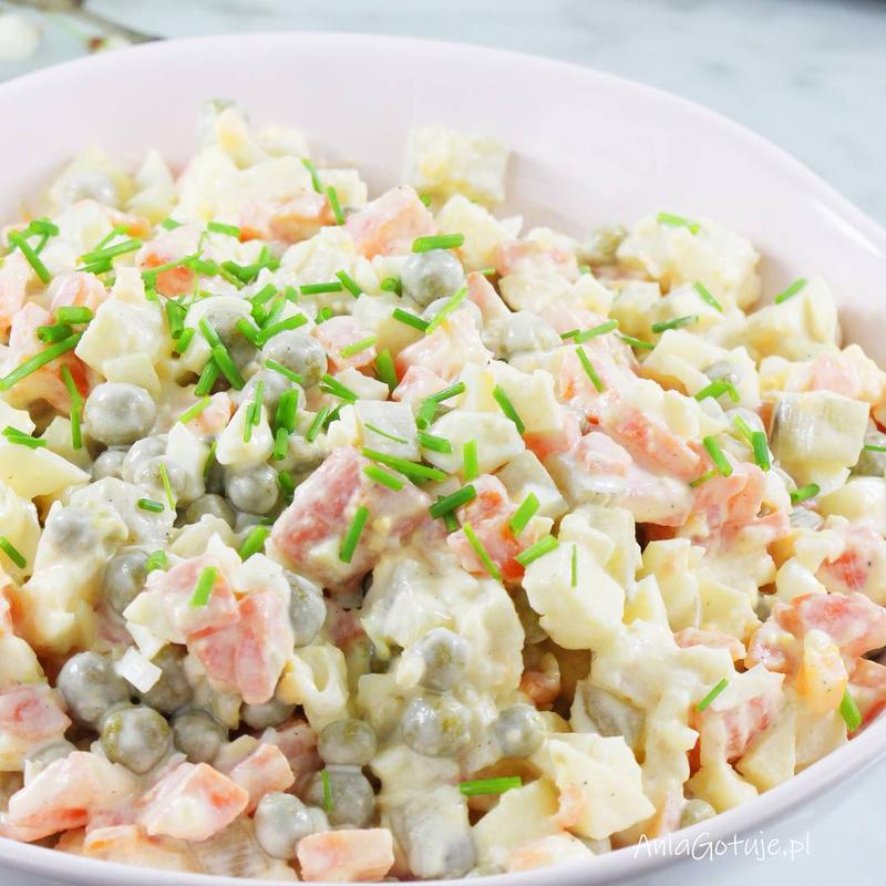 Przepisy na sałatki świąteczne