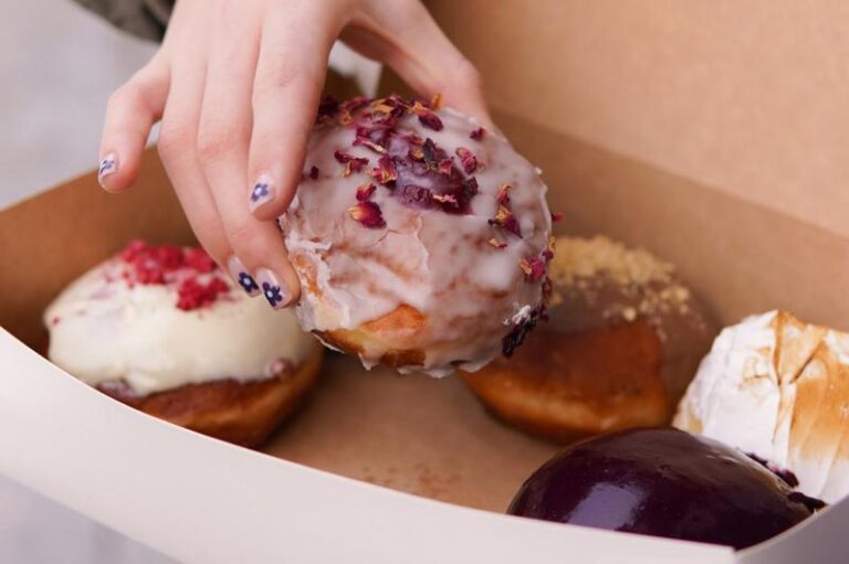 Jak długo smażymy pączki, aby były idealnie chrupiące?