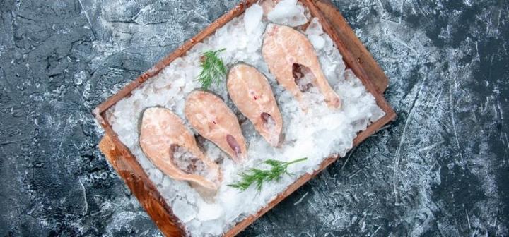 Mrożenie solonych ryb – czy to dobry pomysł?