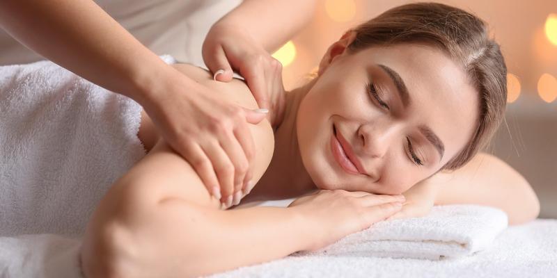 Alternatywy dla olejku do masażu – czym zastąpić go w domowym spa?