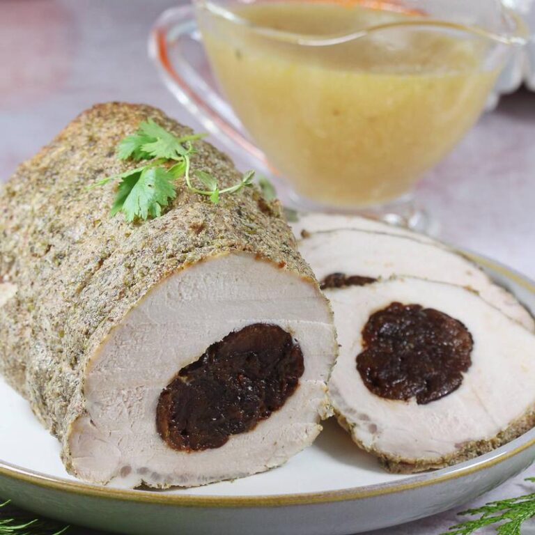 Idealny schab ze śliwką – jak długo piec, by zachwycał smakiem?