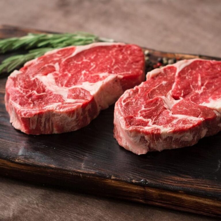 Sekrety doskonałego steku wołowego – jak zrobić idealne danie dla konesera
