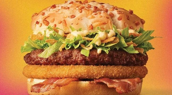 Ceny podwójnego burgera drwala – co warto wiedzieć przed zamówieniem?