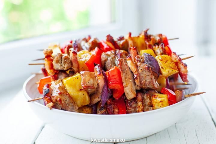 Idealna temperatura do pieczenia szaszłyków wieprzowych – jak uzyskać perfekcyjny smak?