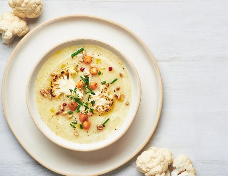 Odkryj, jakie przyprawy sprawią, że zupa kalafiorowa stanie się niezapomniana