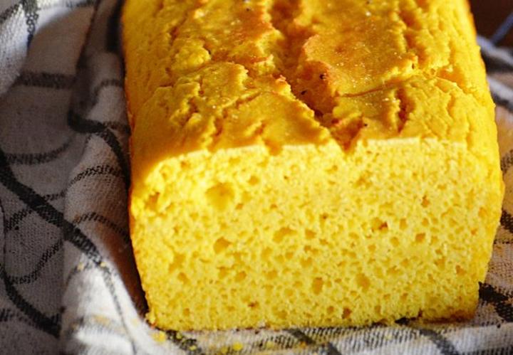 Odkryj tajniki, jak upiec chleb z mąki kukurydzianej w prosty sposób