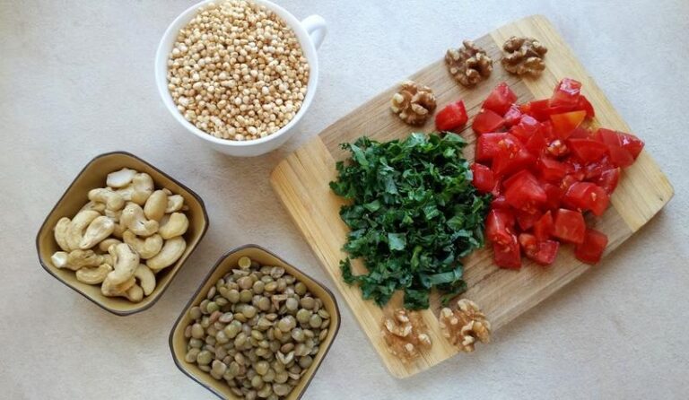 Jakie dodatki sprawią, że zupa szczawiowa zyska wyjątkowy smak?