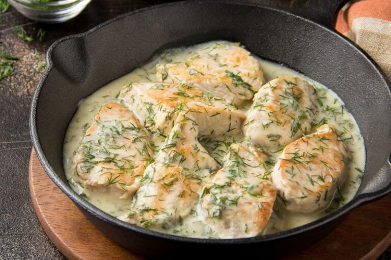 Jakie przyprawy idealnie pasują do indyka? Odkryj smaki!