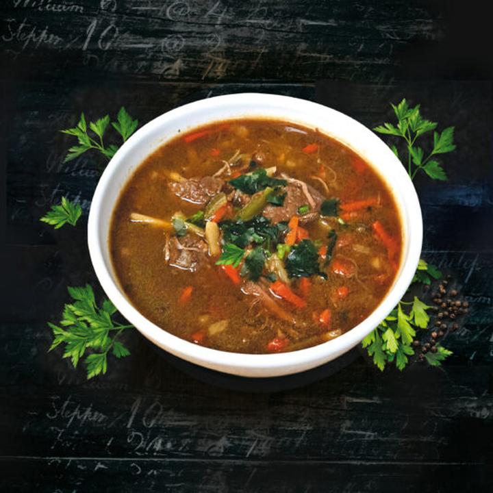 Przepyszne inspiracje: jaka zupa z wołowiny przypadnie Ci do gustu?
