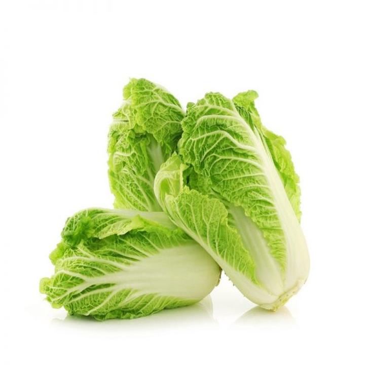 Zaskakujące pomysły na sałatki z kapusty pekińskiej, które musisz spróbować