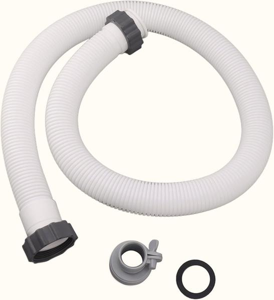 Czysta woda w basenie