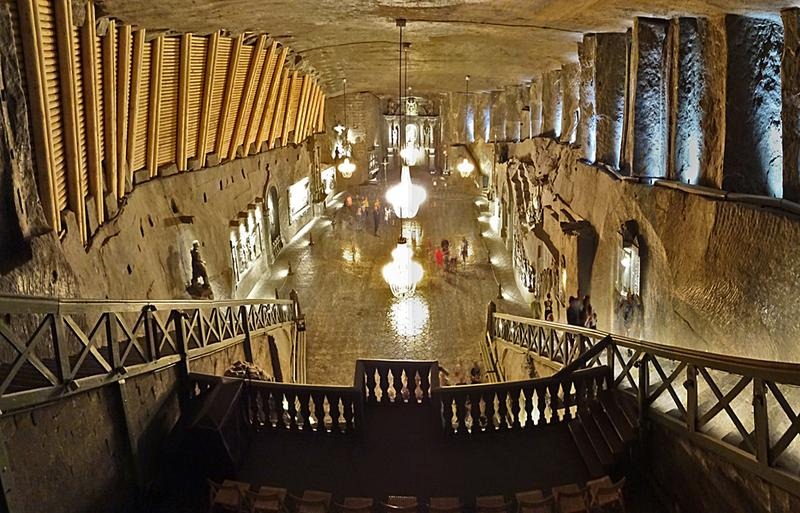 Czy w kopalni soli w Wieliczce można uwiecznić niezapomniane chwile na zdjęciach?