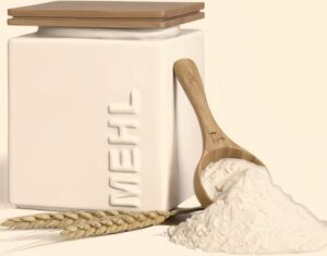 Jak skutecznie przechowywać mąkę w domu, by zawsze była świeża?